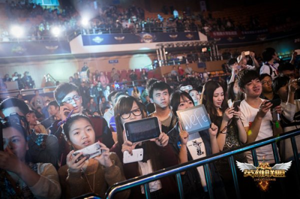 偏离均衡以 偏离均衡以